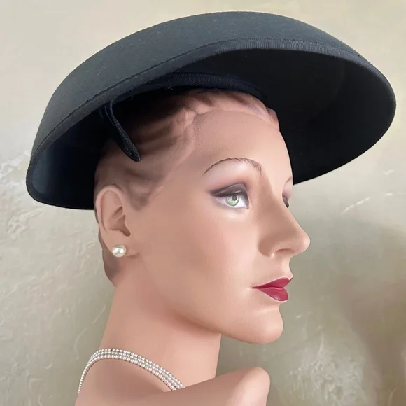 CAPTIVATING BLACK FABRIC 1950s' CART WHEEL HAT WITH BLACK & WHITE TRIM